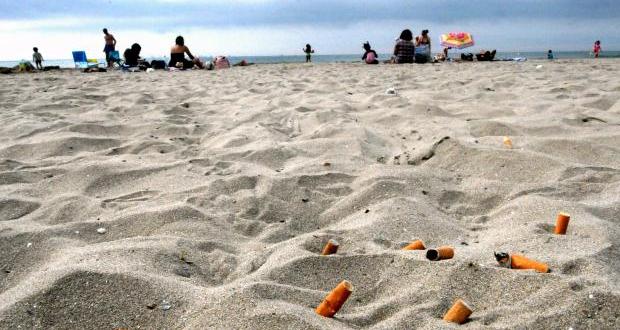 Plages ou parcs non fumeurs : des mesurettes pour les associations anti-tabac