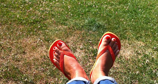 L’été, nos pieds ne sont pas à la fête !