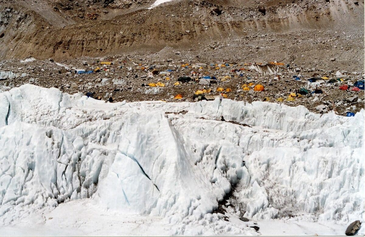 Une expédition va nettoyer l’Everest et recycler tous les déchets
