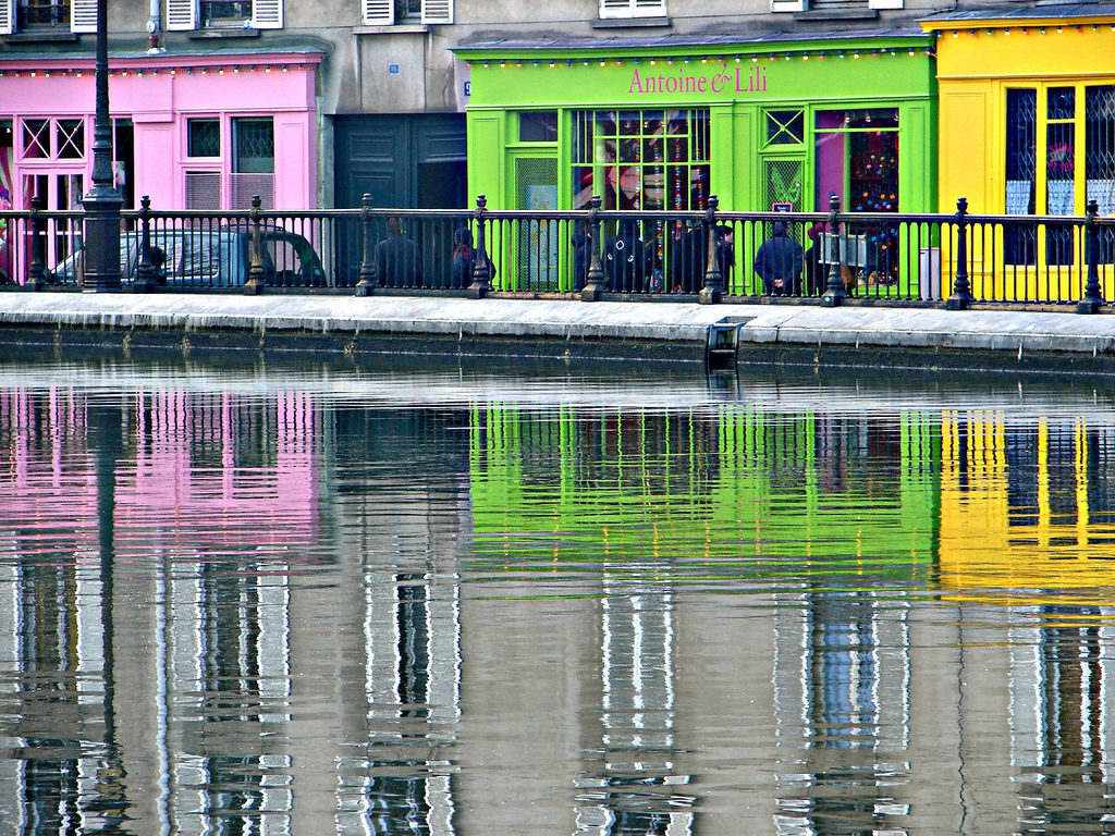 Dépolluer le canal Saint-Martin grâce à des radeaux végétalisés