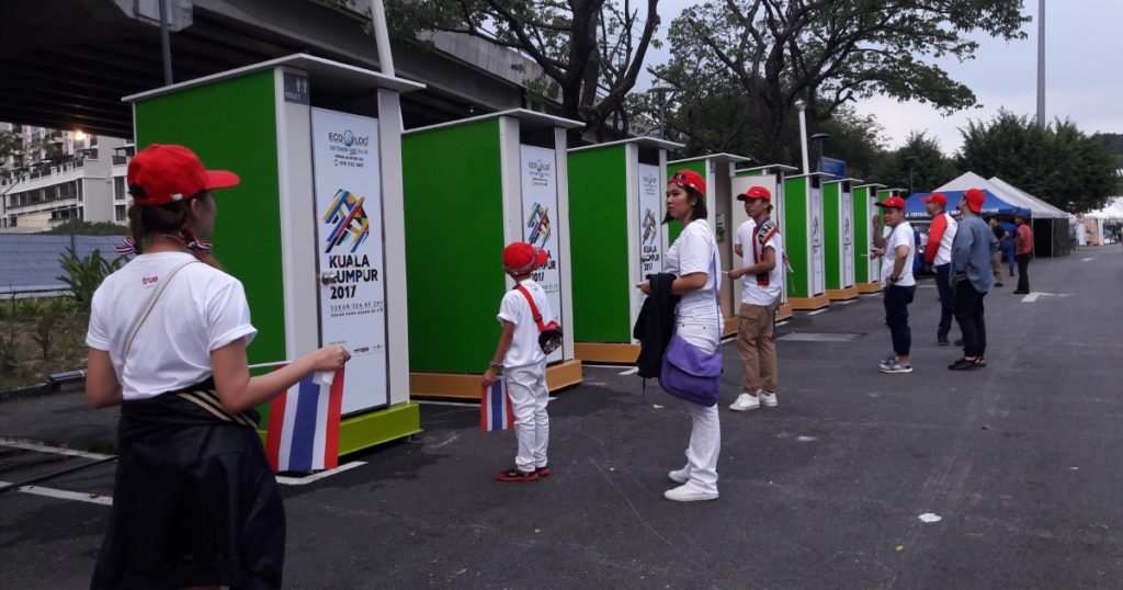 Des toilettes écolo pour le camp de base de l’Everest