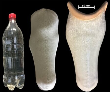 Des bouteilles en plastique transformées en membres prothétiques