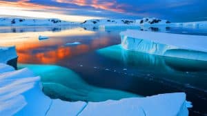 Illustration de l'augmentation des températures en Antarctique liée aux anomalies climatiques récentes.