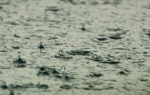 New Delhi crée sa première pluie artificielle : une solution face à la sécheresse pour 30 millions d’habitants