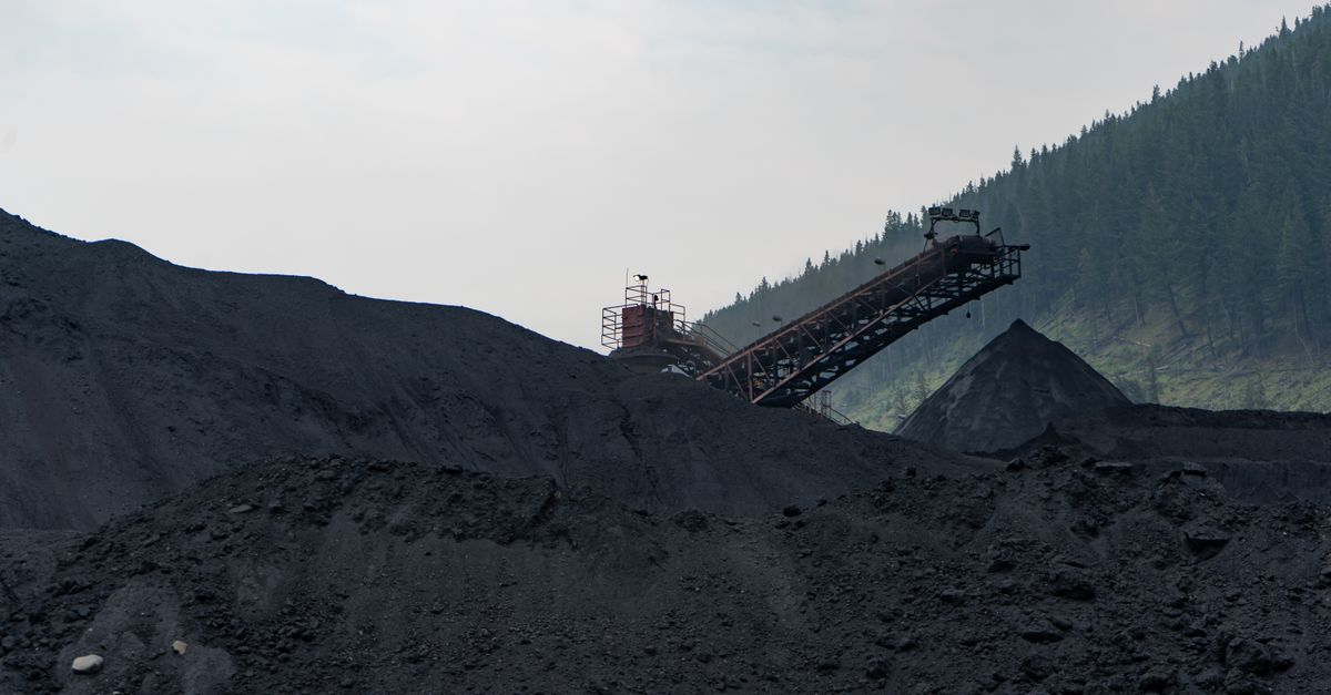 ENERGIE – E.ON ferme ses centrales à charbon en France coal mine fossil fuel