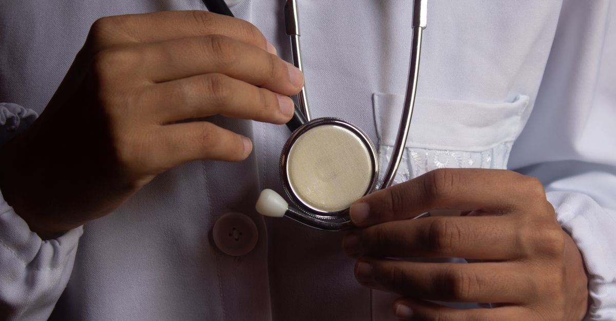 L’Afsset se félicite du débat sur les téléphones healthcare medicine doctor
