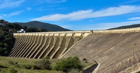 hydroelectric dam renewable energy