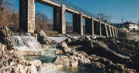 hydroelectric dam renewable energy
