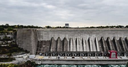 hydroelectric dam renewable energy
