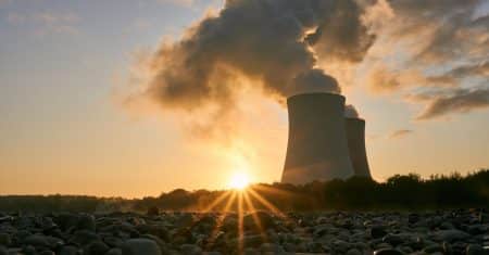 Nucléaire : la sureté passe par le dialogue et la transparence nuclear power plant