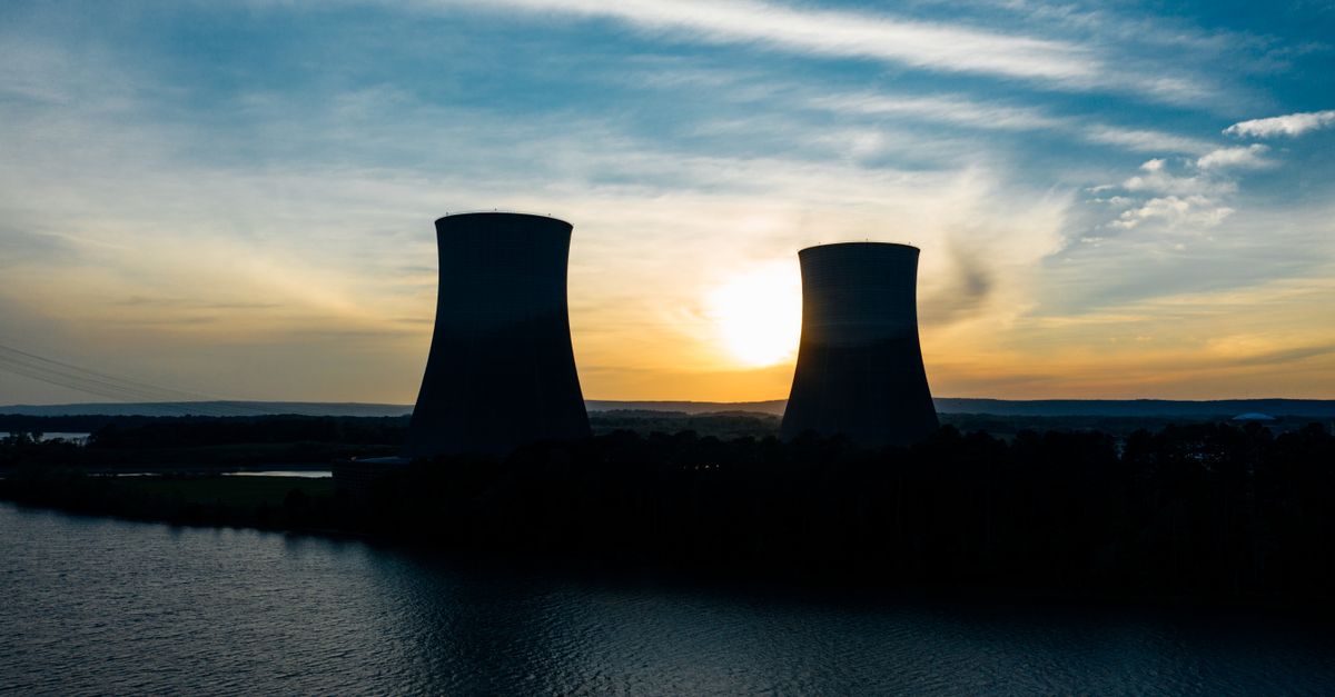 Japon : le séisme relance le débat sur le nucléaire nuclear power plant