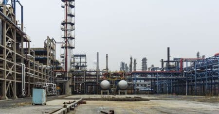 oil refinery petroleum industry