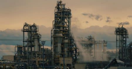 oil refinery petroleum industry
