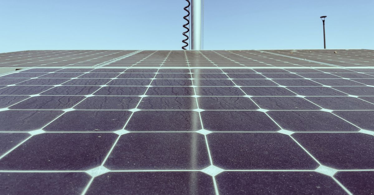 Aerowatt se lance dans le solaire avec Apex BP Solar solar panels renewable energy